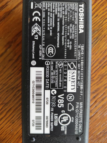 TOSHIBA PA3377E-2ACA Şarj Adaptörü