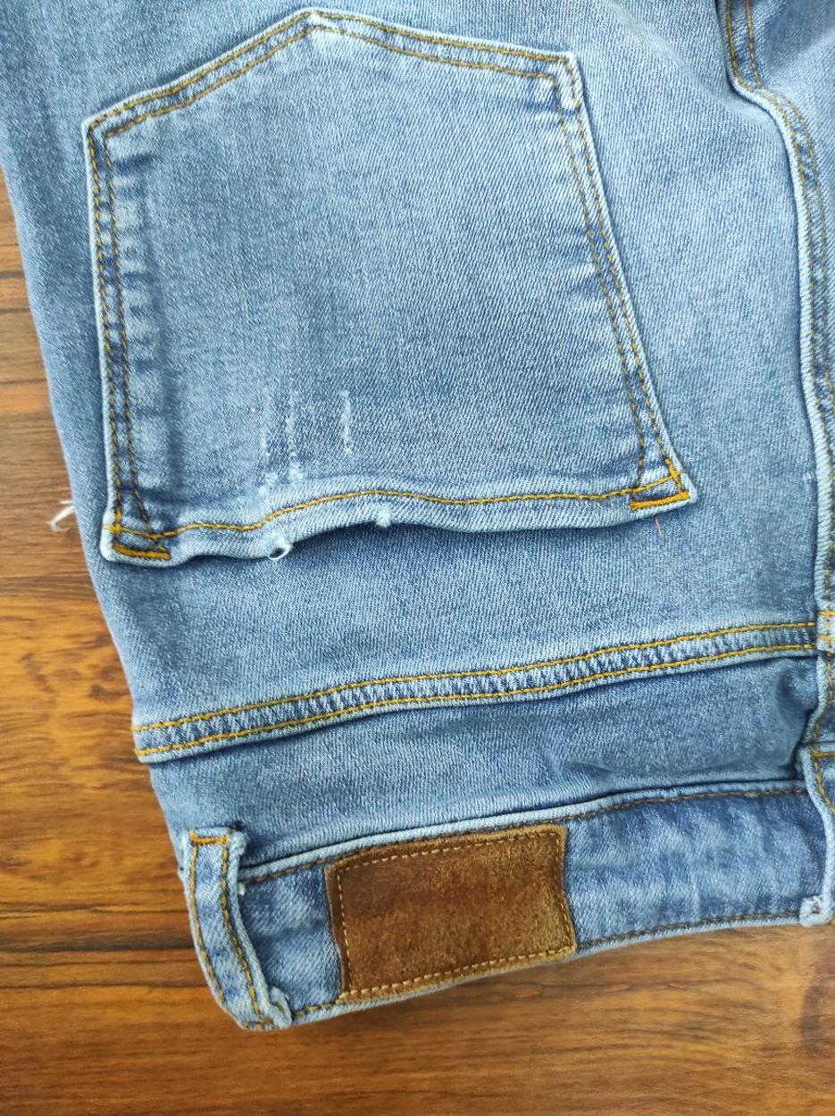 Yüksek Bel Çiçek İşlemeli Kadın Jean Denim